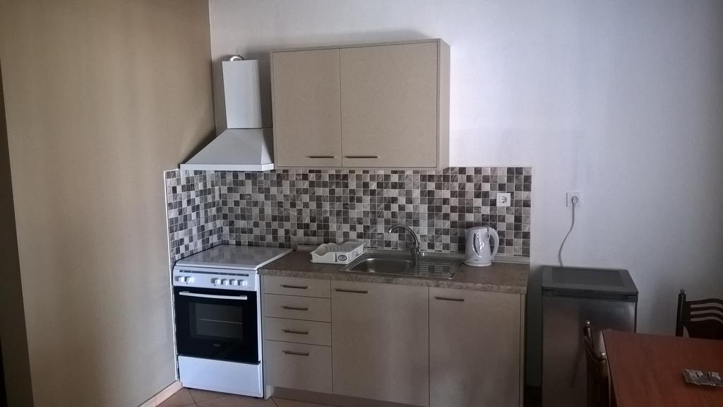 Gkoloi Studios & Apartments Kalyves Polygyrou Ngoại thất bức ảnh